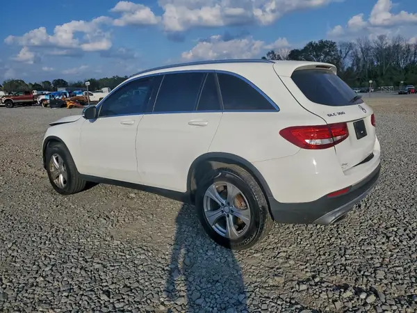 WDC0G4JB9HF131756 2017 MERCEDES-BENZ GLC - Image 2