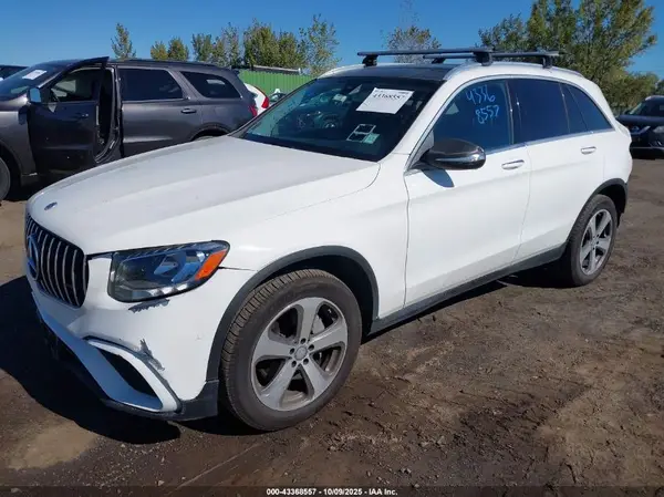 WDC0G4JB9HF191293 2017 MERCEDES-BENZ GLC - Image 2