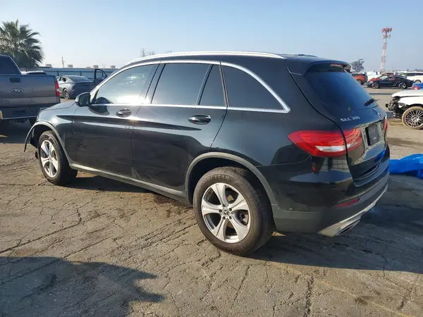 WDC0G4JB9HF270012 2017 MERCEDES-BENZ GLC - Image 2