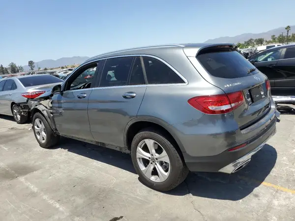 WDC0G4JB9HV009470 2017 MERCEDES-BENZ GLC - Image 2