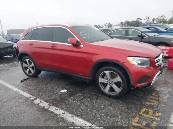 WDC0G4JB9HV011395 2017 MERCEDES-BENZ GLC - Image 1