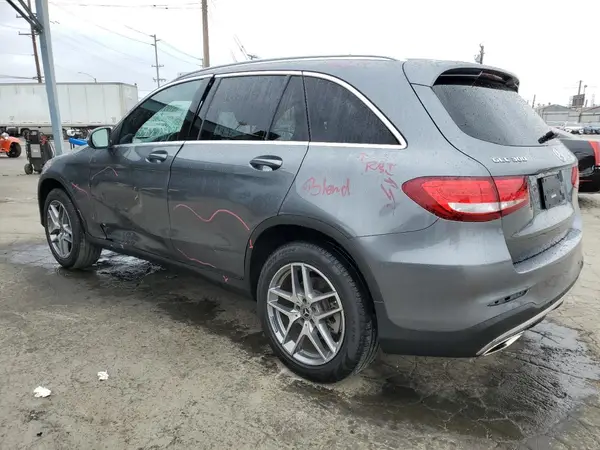 WDC0G4JB9HV013664 2017 MERCEDES-BENZ GLC - Image 2