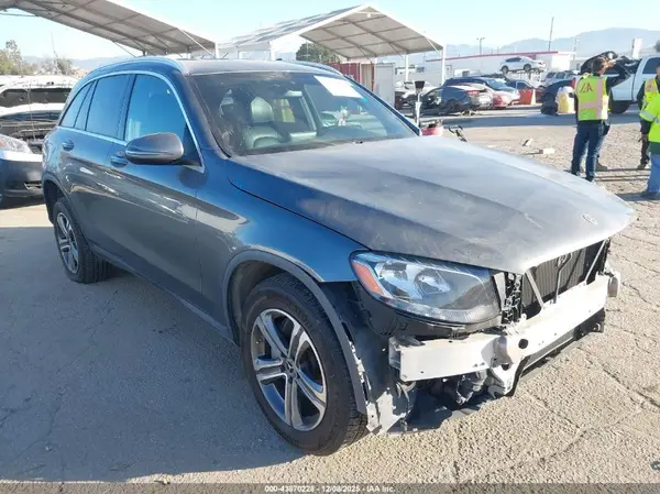 WDC0G4JB9JF436129 2018 MERCEDES-BENZ GLC - Image 1