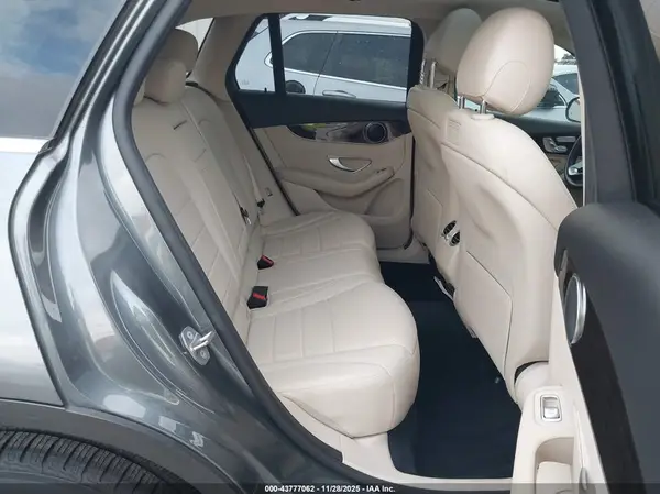 WDC0G4JB9JV018028 2018 MERCEDES-BENZ GLC - Image 8