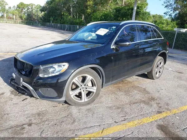 WDC0G4JB9JV024623 2018 MERCEDES-BENZ GLC - Image 2