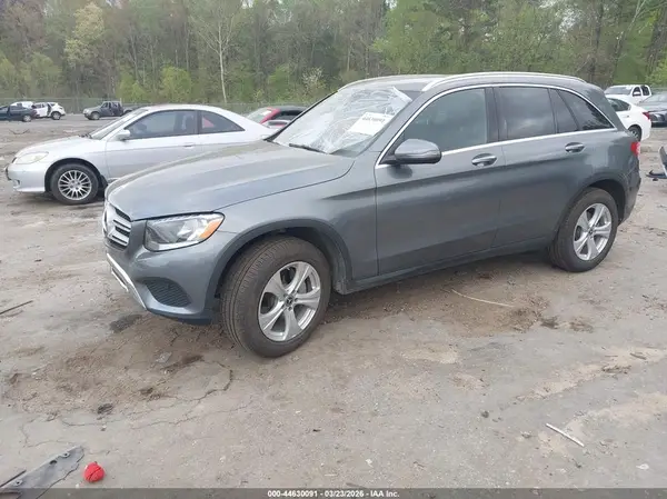 WDC0G4JB9JV044614 2018 MERCEDES-BENZ GLC - Image 2