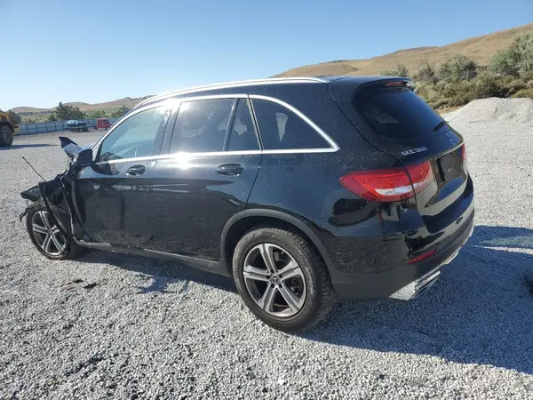 WDC0G4JB9JV055984 2018 MERCEDES-BENZ GLC - Image 2