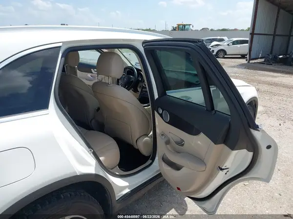 WDC0G4JB9JV056326 2018 MERCEDES-BENZ GLC - Image 8
