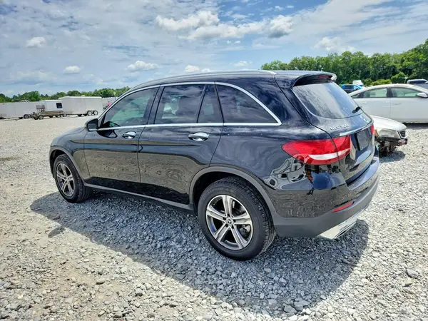 WDC0G4JB9JV065785 2018 MERCEDES-BENZ GLC - Image 2