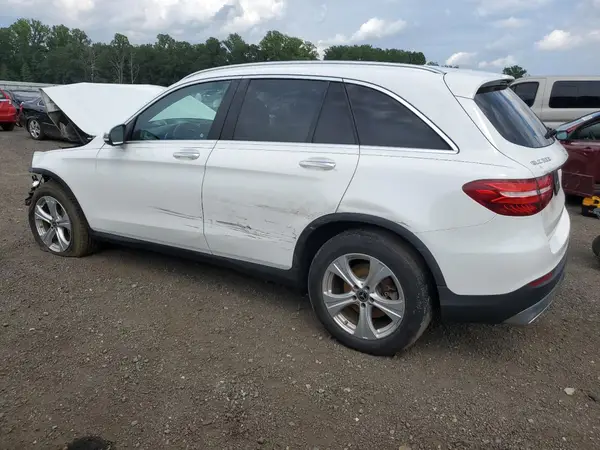 WDC0G4JB9JV085650 2018 MERCEDES-BENZ GLC - Image 2