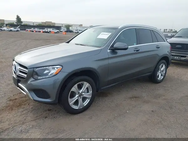WDC0G4JB9JV085762 2018 MERCEDES-BENZ GLC - Image 2
