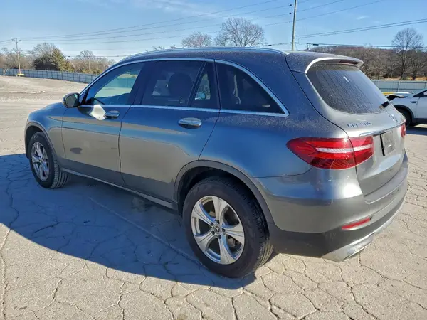 WDC0G4JB9JV088709 2018 MERCEDES-BENZ GLC - Image 2