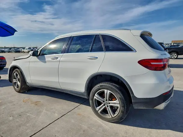 WDC0G4JB9K1000699 2019 MERCEDES-BENZ GLC - Image 2