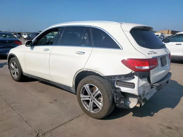 WDC0G4JB9K1004994 2019 MERCEDES-BENZ GLC - Image 2