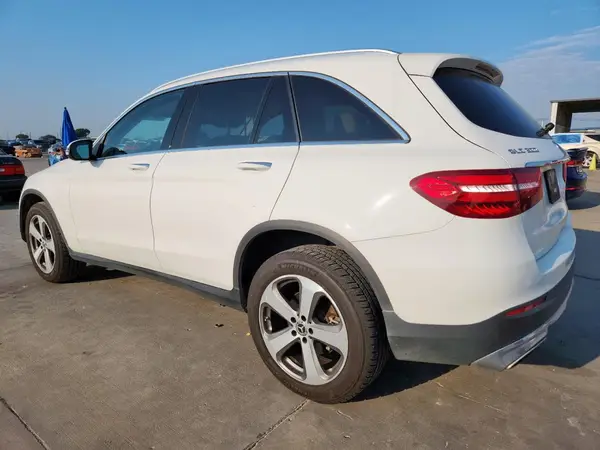 WDC0G4JB9KF590518 2019 MERCEDES-BENZ GLC - Image 2
