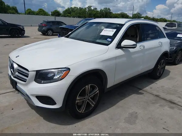 WDC0G4JB9KV122312 2019 MERCEDES-BENZ GLC - Image 2