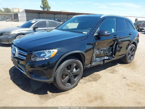WDC0G4JB9KV122746 2019 MERCEDES-BENZ GLC - Image 2