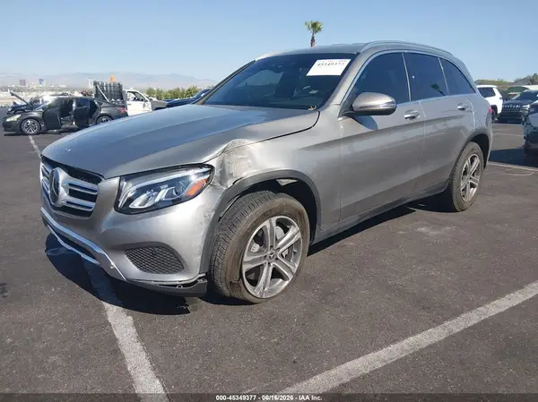 WDC0G4JB9KV128773 2019 MERCEDES-BENZ GLC - Image 2