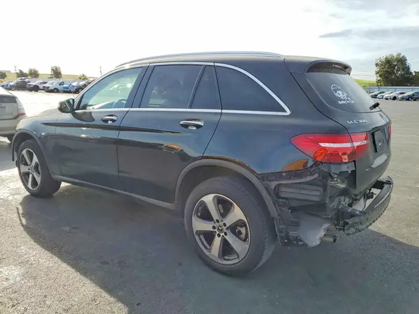 WDC0G4JB9KV136078 2019 MERCEDES-BENZ GLC - Image 2