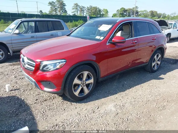 WDC0G4JB9KV157156 2019 MERCEDES-BENZ GLC - Image 2