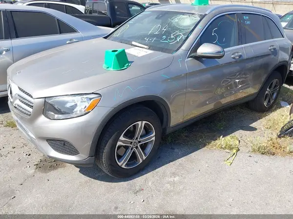 WDC0G4JB9KV157304 2019 MERCEDES-BENZ GLC - Image 2