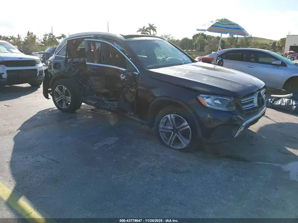 WDC0G4JB9KV167976 2019 MERCEDES-BENZ GLC - Image 1