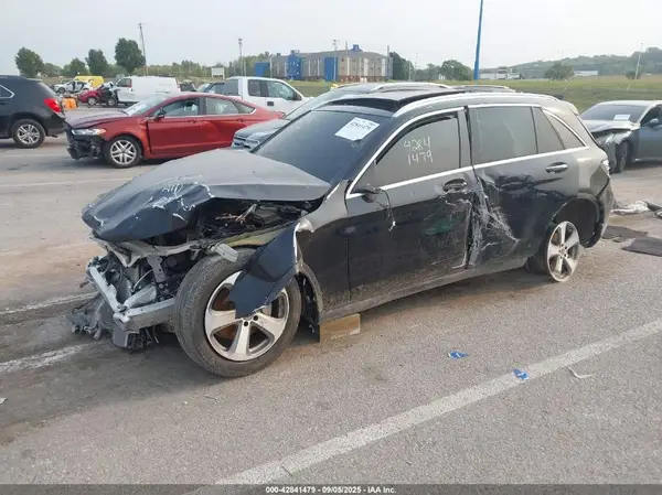 WDC0G4JB9KV170540 2019 MERCEDES-BENZ GLC - Image 2