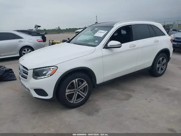 WDC0G4JB9KV187547 2019 MERCEDES-BENZ GLC - Image 2