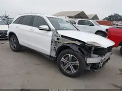 WDC0G4JBXGF006246 2016 MERCEDES-BENZ GLC