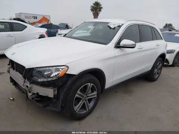 WDC0G4JBXGF006246 2016 MERCEDES-BENZ GLC - Image 2