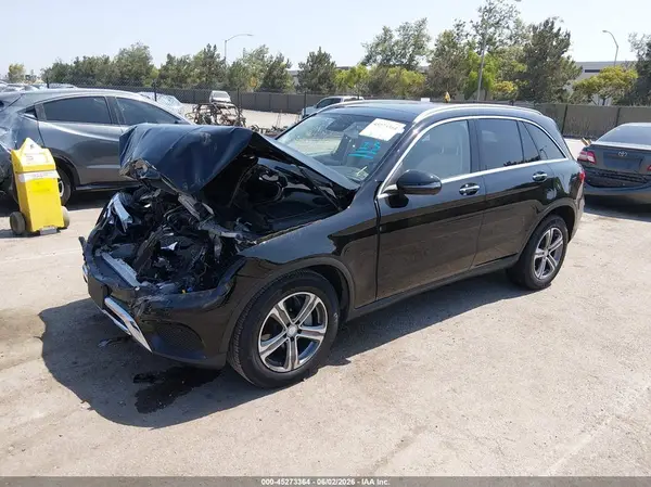 WDC0G4JBXGF007137 2016 MERCEDES-BENZ GLC - Image 2