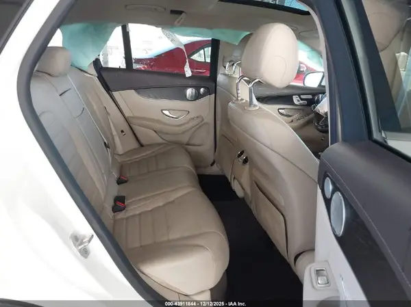 WDC0G4JBXGF024570 2016 MERCEDES-BENZ GLC - Image 8
