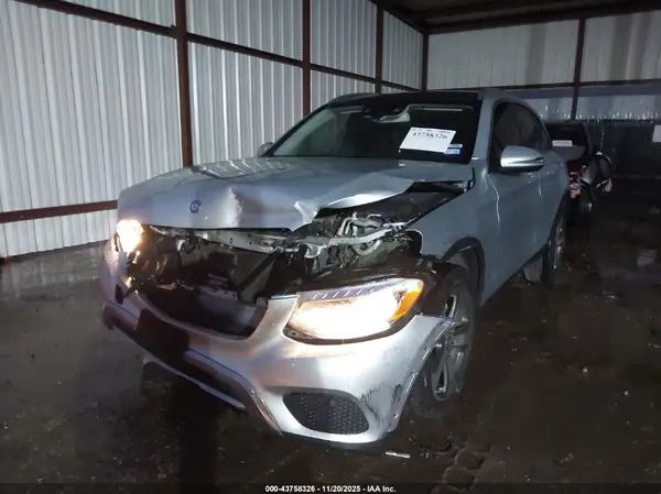 WDC0G4JBXGF033608 2016 MERCEDES-BENZ GLC - Image 2