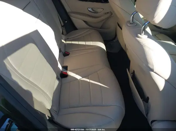 WDC0G4JBXGF067970 2016 MERCEDES-BENZ GLC - Image 8