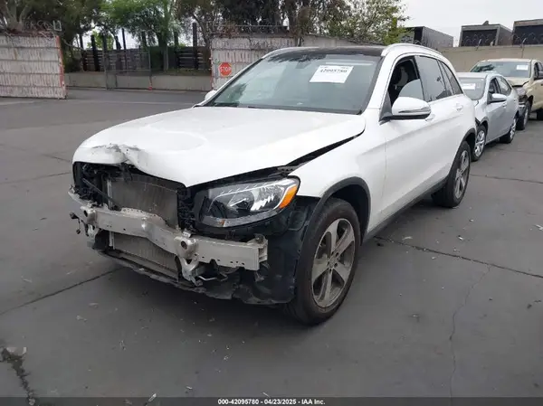 WDC0G4JBXGF072408 2016 MERCEDES-BENZ GLC - Image 2