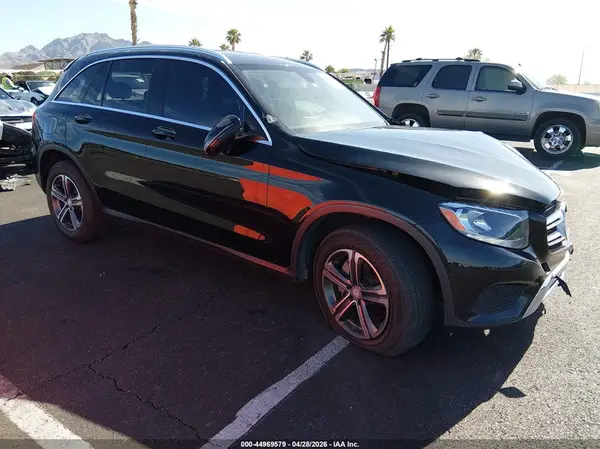 WDC0G4JBXGF072764 2016 MERCEDES-BENZ GLC - Image 1