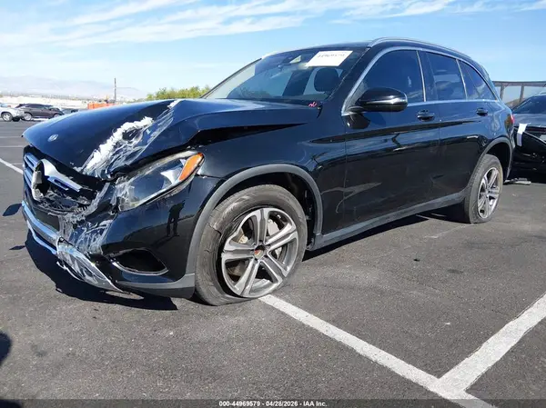 WDC0G4JBXGF072764 2016 MERCEDES-BENZ GLC - Image 2