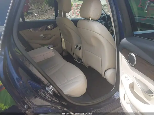 WDC0G4JBXGF080962 2016 MERCEDES-BENZ GLC - Image 8