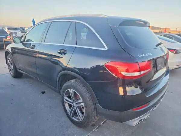 WDC0G4JBXGF086177 2016 MERCEDES-BENZ GLC - Image 2