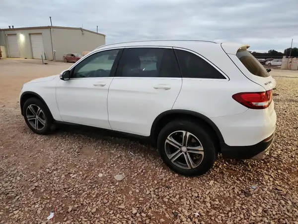 WDC0G4JBXHF116912 2017 MERCEDES-BENZ GLC - Image 2