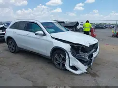 WDC0G4JBXHF118322 2017 MERCEDES-BENZ GLC