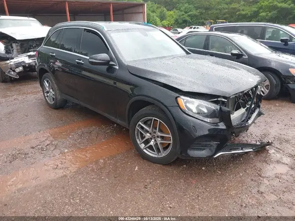 WDC0G4JBXHF121883 2017 MERCEDES-BENZ GLC - Image 1
