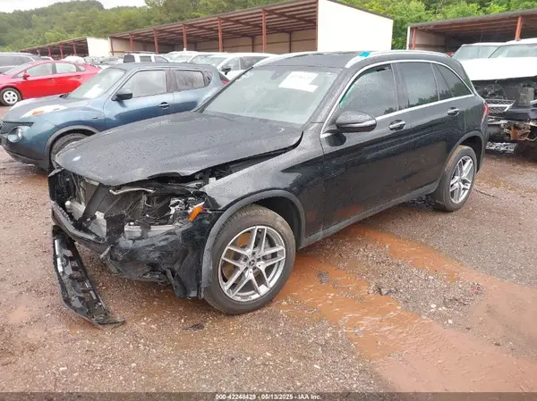 WDC0G4JBXHF121883 2017 MERCEDES-BENZ GLC - Image 2