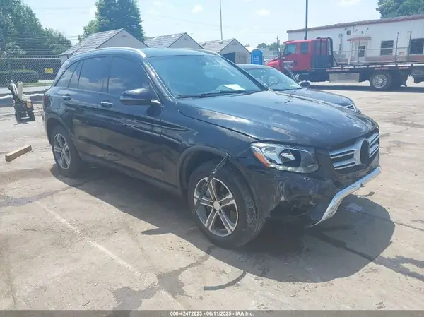 WDC0G4JBXHF125030 2017 MERCEDES-BENZ GLC - Image 1