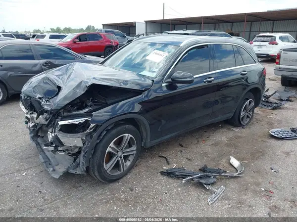 WDC0G4JBXHF139929 2017 MERCEDES-BENZ GLC - Image 2