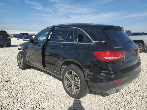 WDC0G4JBXHF143124 2017 MERCEDES-BENZ GLC - Image 2