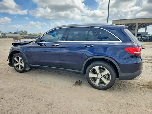 WDC0G4JBXHF150218 2017 MERCEDES-BENZ GLC - Image 2