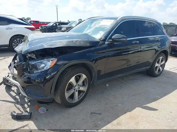 WDC0G4JBXHF156259 2017 MERCEDES-BENZ GLC - Image 2
