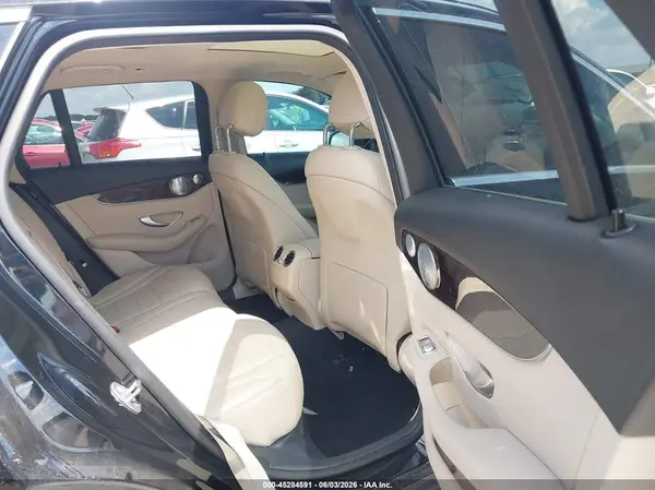 WDC0G4JBXHF156259 2017 MERCEDES-BENZ GLC - Image 8