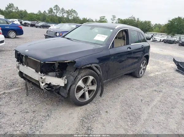 WDC0G4JBXHF166421 2017 MERCEDES-BENZ GLC - Image 2